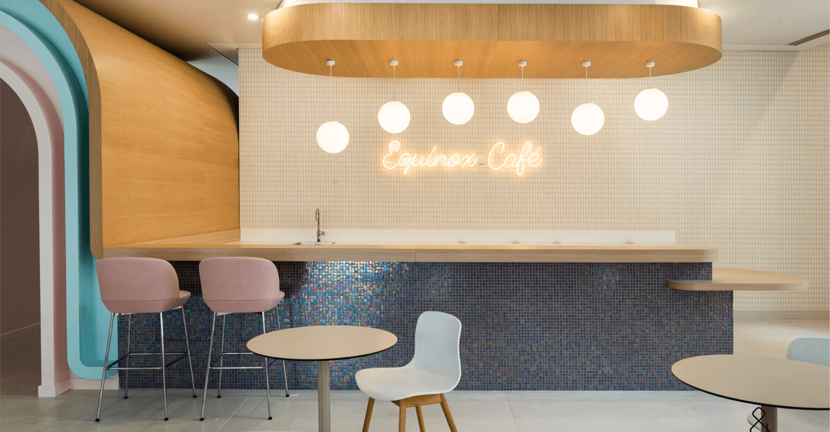 Equinox-newasset-Carousel-18@1x