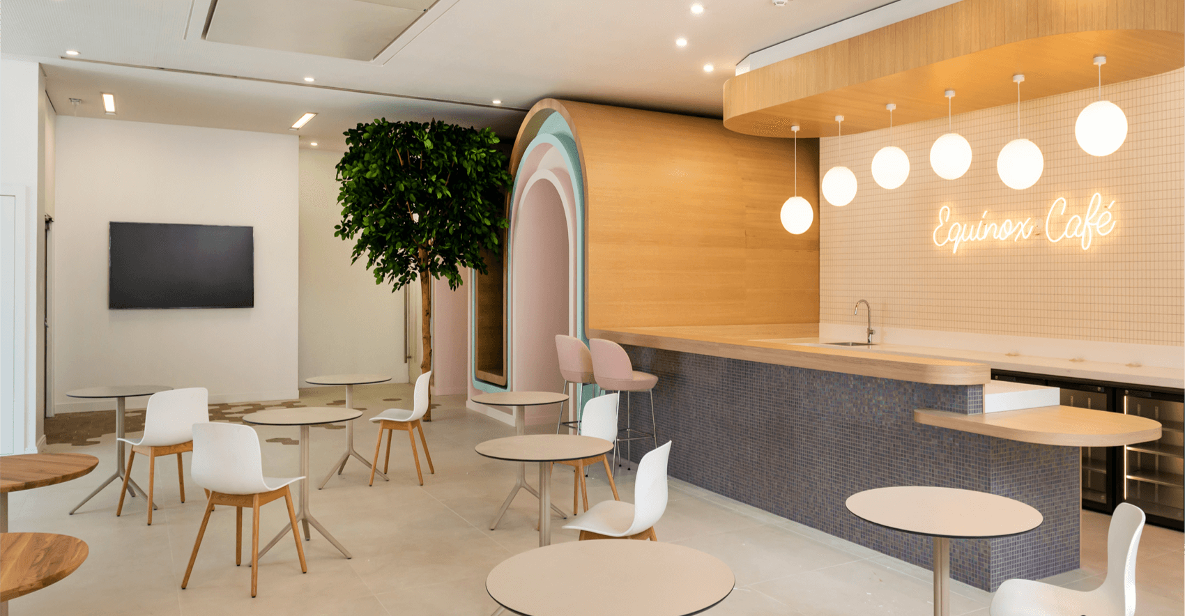 Equinox-newasset-Carousel-19@1x
